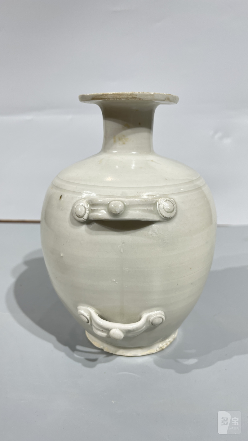 明 白釉穿带瓶 - 图3
